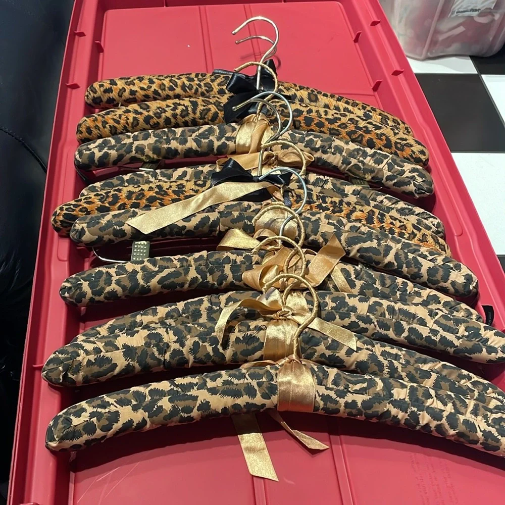 Leopard Closet Hangers - Picture 2 of 2